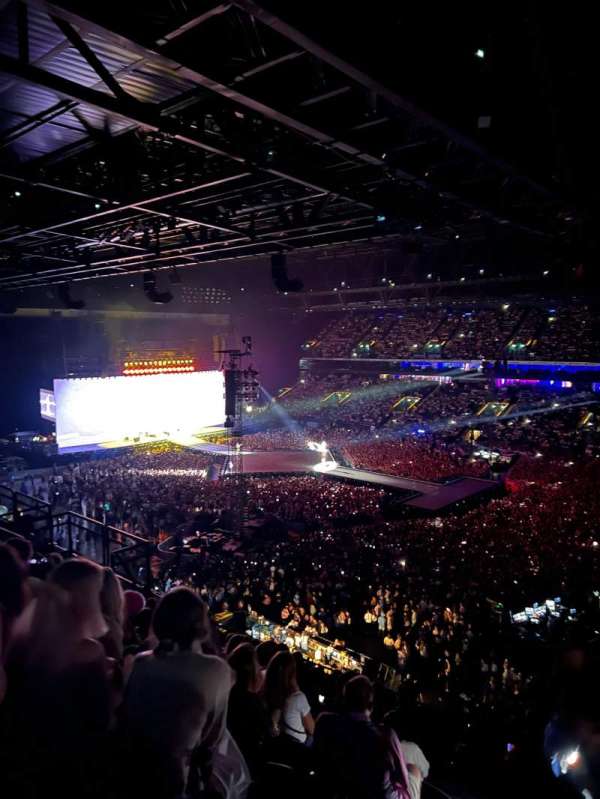 Paris La Défense Arena, section: 407, row: 51, seat: 13