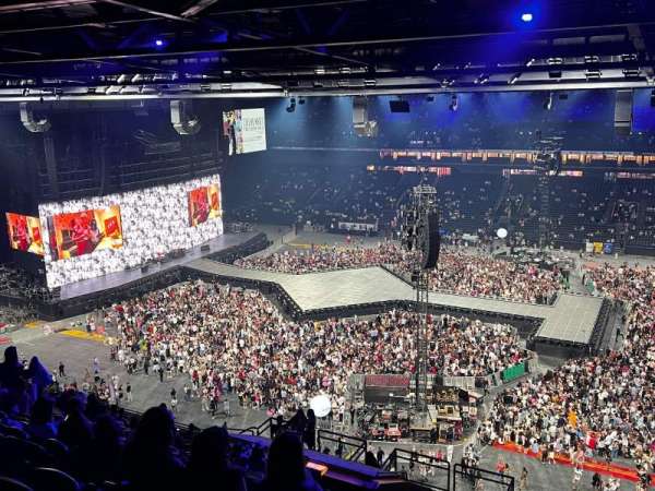 Paris La Défense Arena, section: 405, row: 63, seat: 20