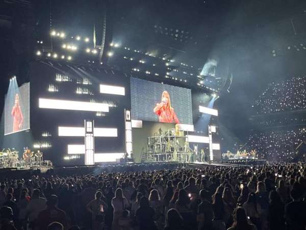 Paris La Défense Arena, section: 104, row: 5, seat: 7