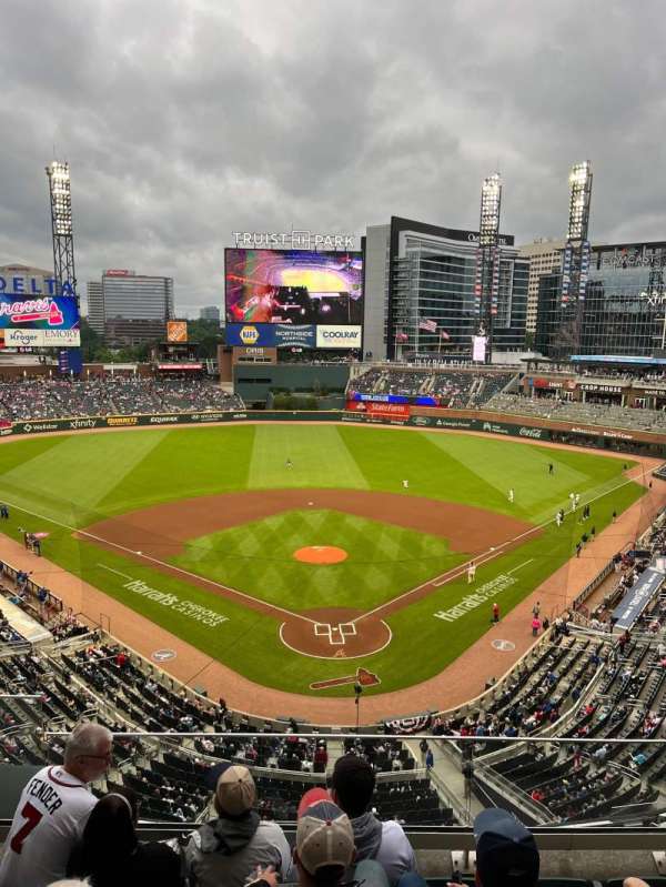 Truist Park, section: 326, row: 5, seat: 22