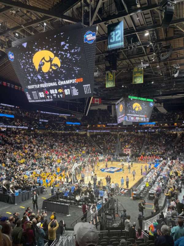 Climate Pledge Arena, section: 19, row: S, seat: 19
