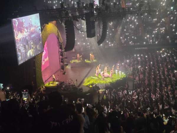Kia Forum, section: 226, row: 14, seat: 1