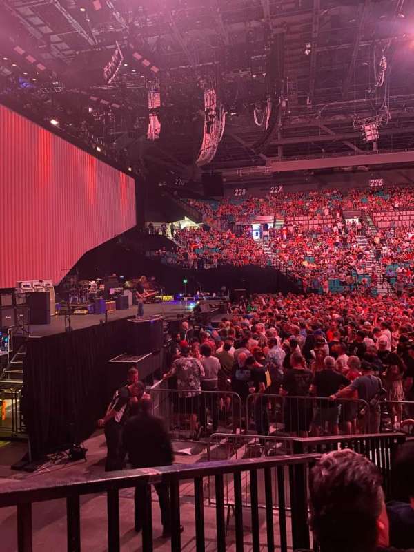 MGM Grand Garden Arena, section: 7, row: H, seat: 12