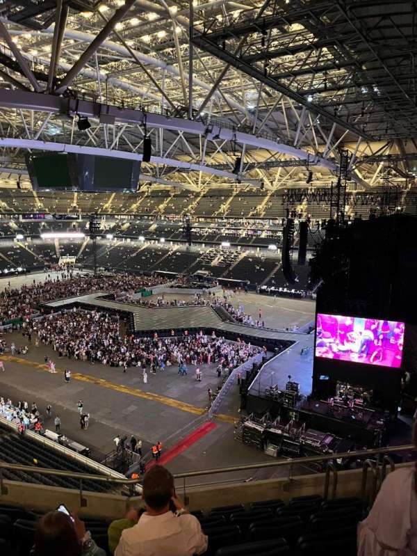 Strawberry Arena, section: 315, row: 16, seat: 355