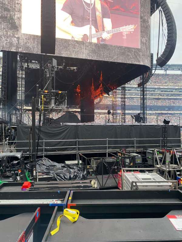 MetLife Stadium, section: 143, row: 5, seat: 23