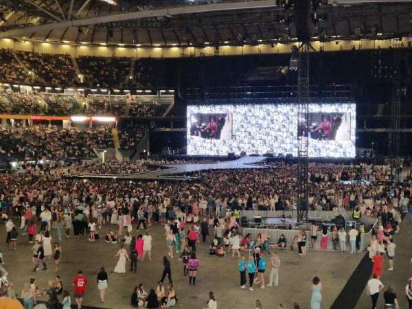 Strawberry Arena, section: 103, row: 21, seat: 238