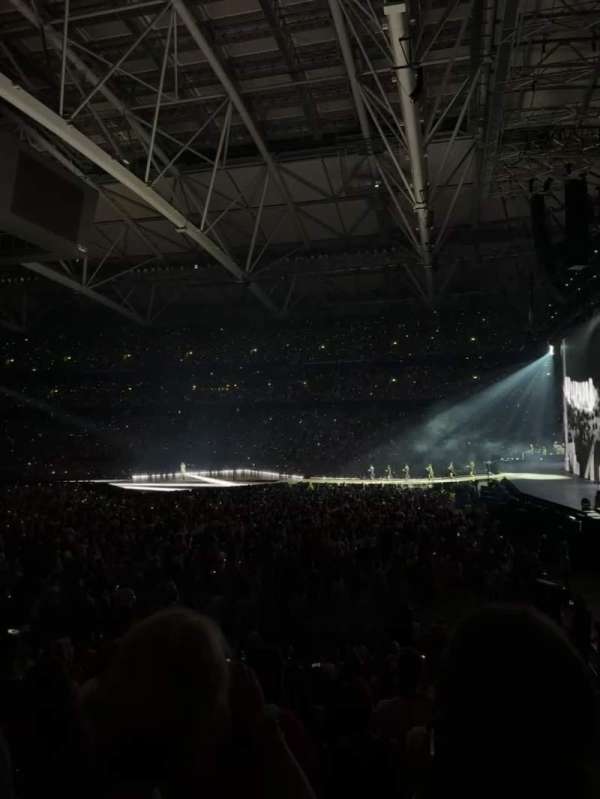 Strawberry Arena, section: 114, row: 16, seat: 279