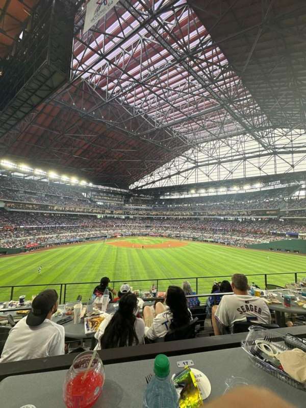 Globe Life Field, section: 124, row: 17, seat: 3