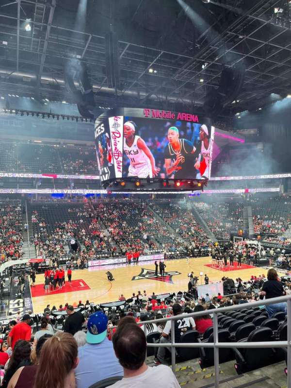 T-Mobile Arena, section: 4, row: U, seat: 18