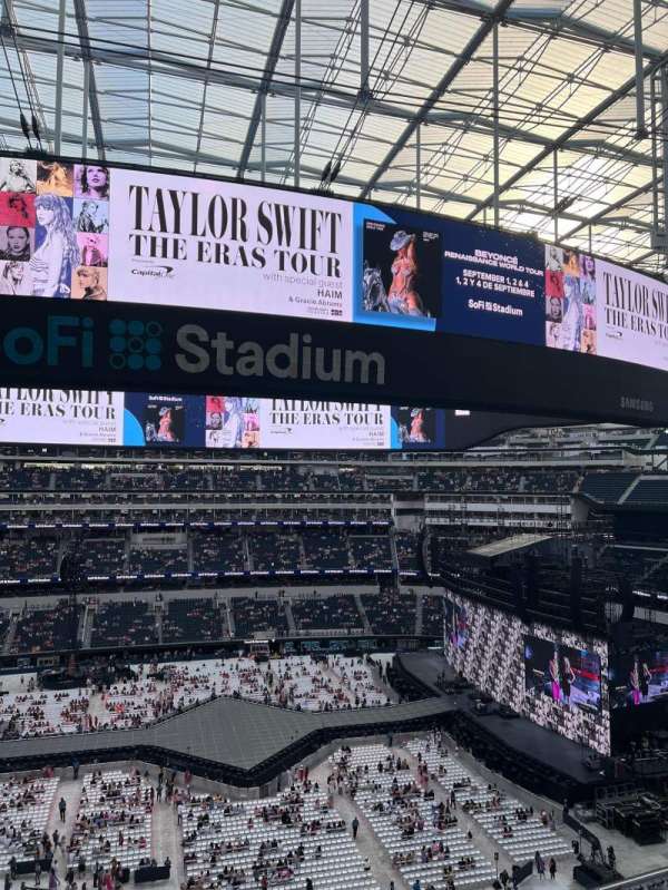 SoFi Stadium, section: 349, row: 1, seat: 6