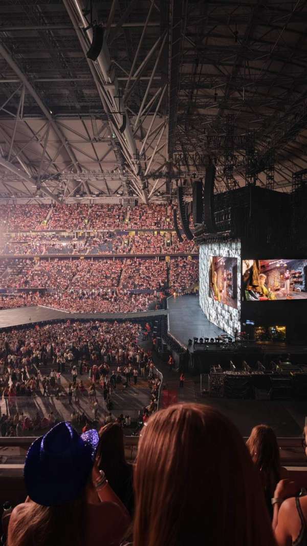 Strawberry Arena, section: 214, row: 4, seat: 291