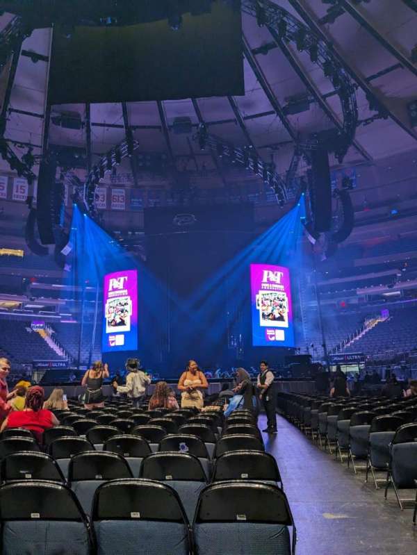 Madison Square Garden, section: B, row: 26, seat: 18