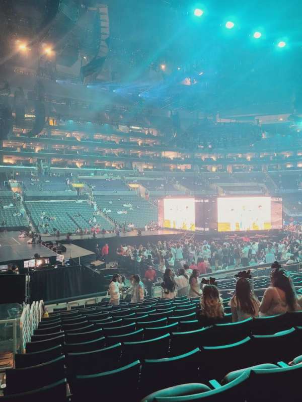 Crypto.com Arena, section: 113, row: 16, seat: 12