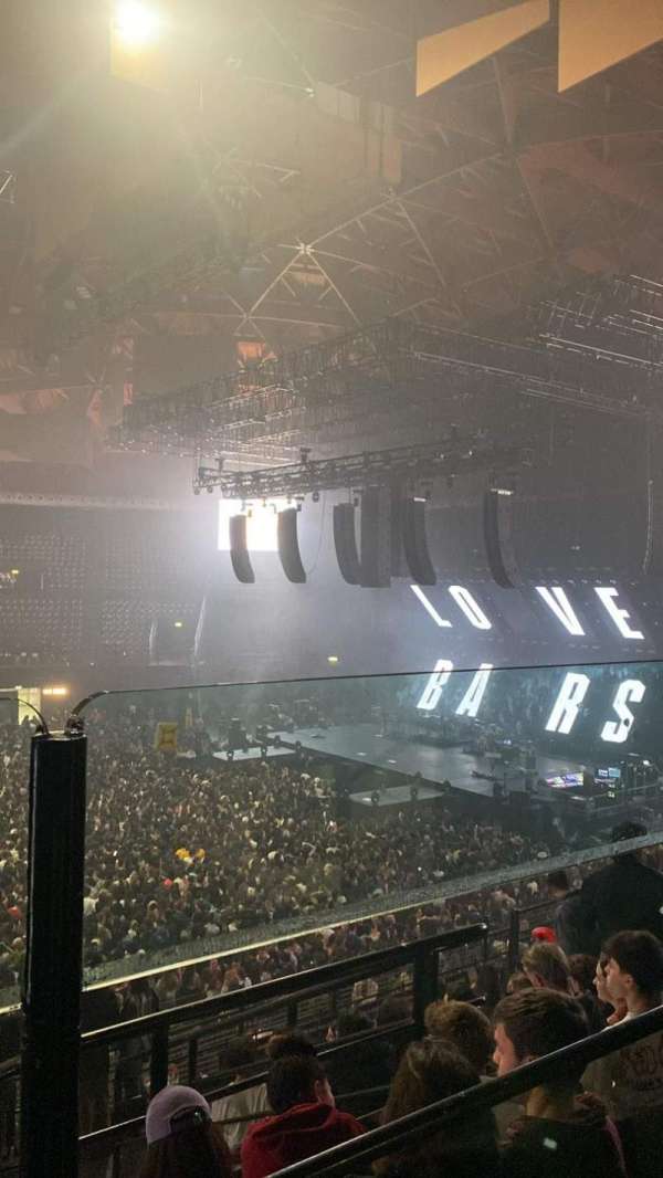 Unipol Arena, section: 2 anello b, row: 1, seat: 3