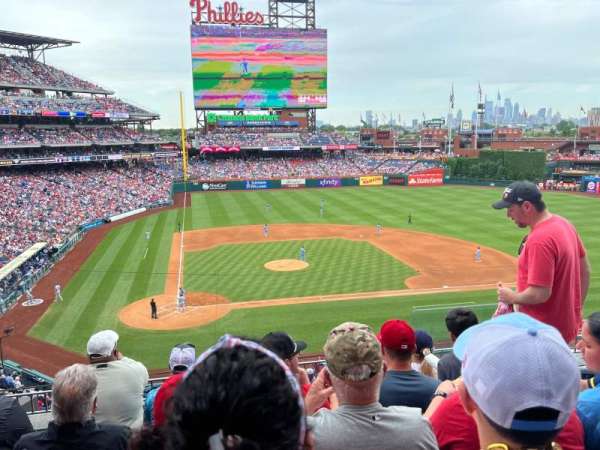 Citizens Bank Park, section: 218, row: 5, seat: 4