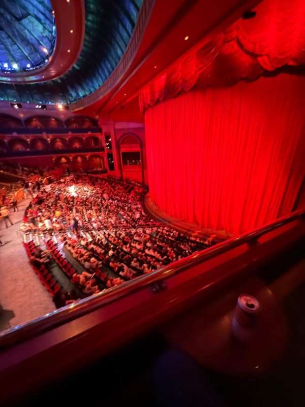 O Theatre, section: 200, row: R, seat: 208