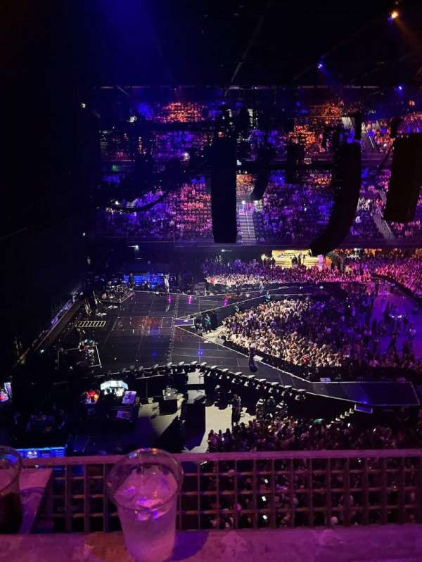 Ziggo Dome, section: 213, row: 1, seat: 444