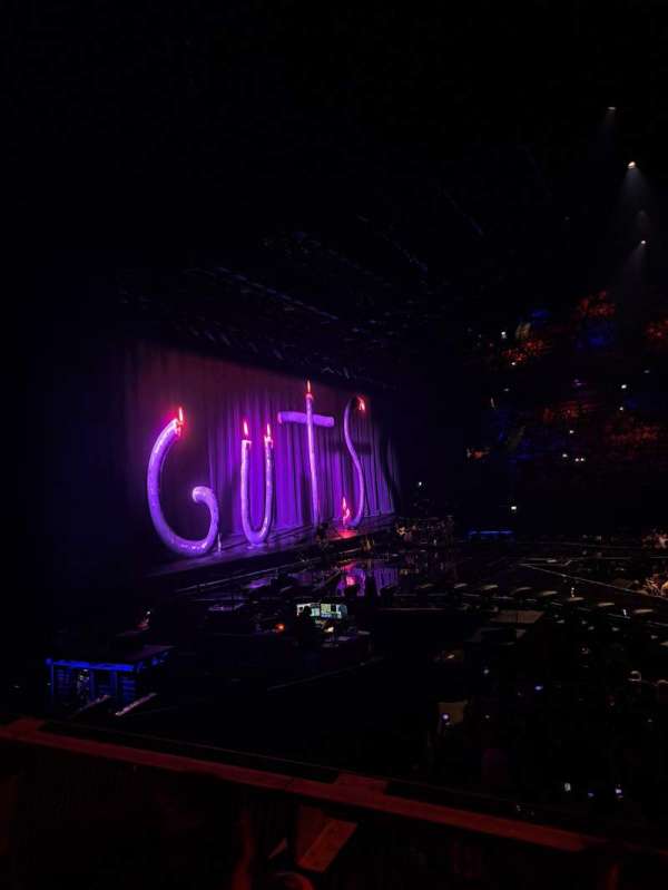 Ziggo Dome, section: 111, row: 2, seat: 396