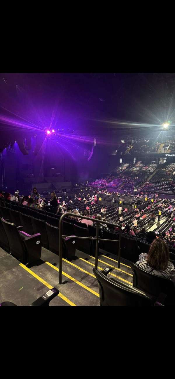 CFG Bank Arena, section: 121, row: S, seat: 8