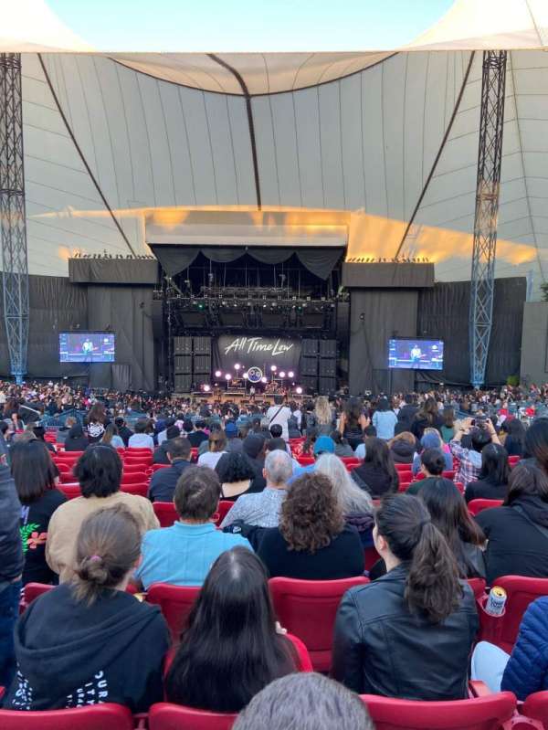 Shoreline Amphitheatre, section: 202, row: U, seat: 20