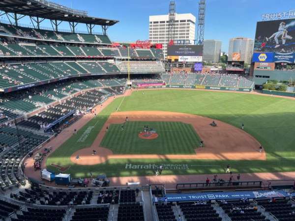 Truist Park, section: 322, row: 1, seat: 7