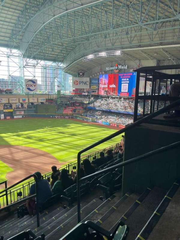 Daikin Park, section: 323, row: 6, seat: 16