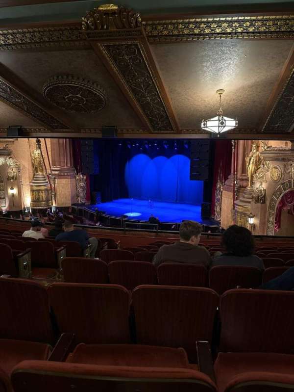 Beacon Theatre, section: LOGE 4, row: J, seat: 32