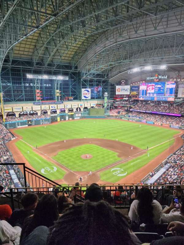 Daikin Park, section: 420, row: 4, seat: 4