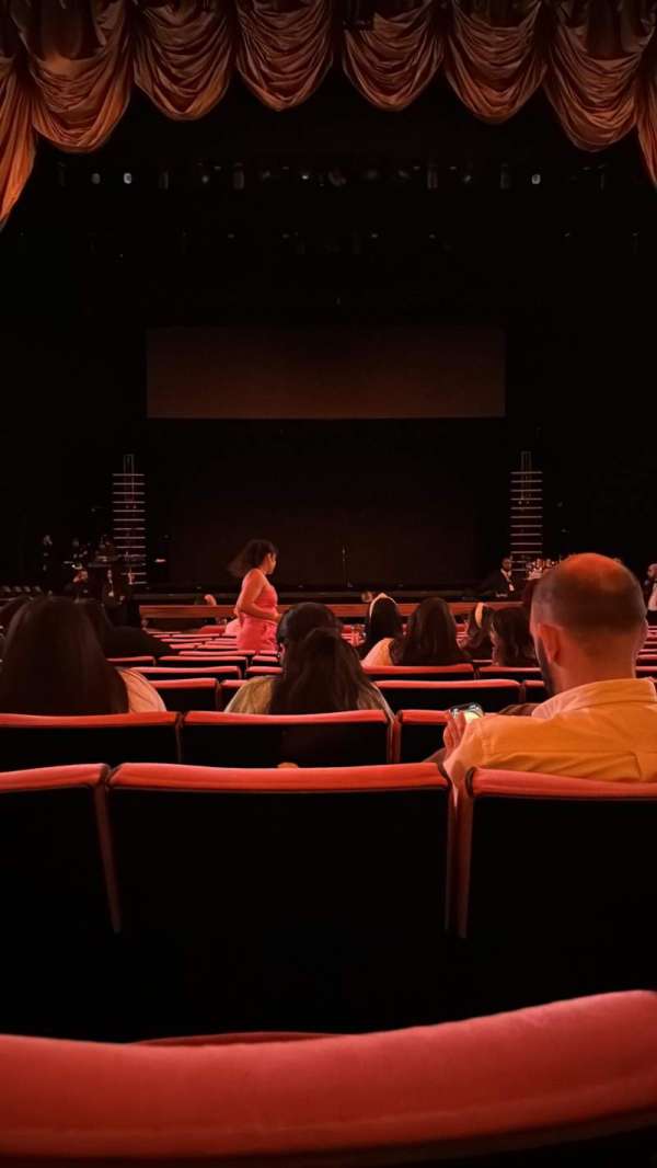 Radio City Music Hall, section: Orchestra 4, row: OO, seat: 409