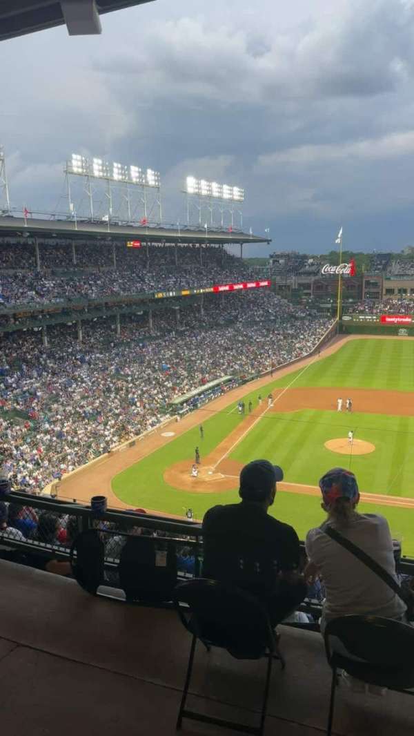 Wrigley Field, section: 423R, row: 1, seat: 18