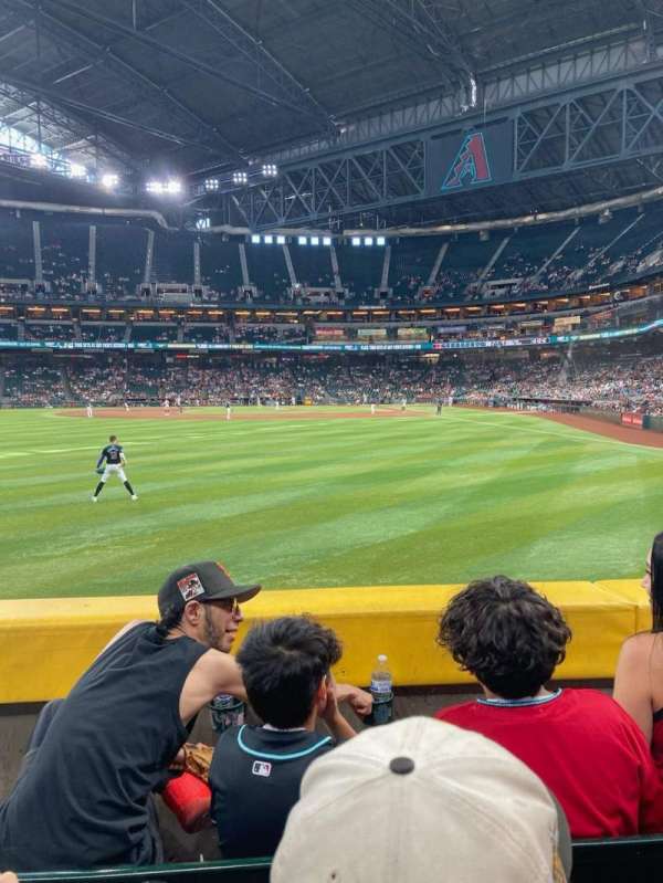 Chase field, section: 140, row: 13, seat: 12
