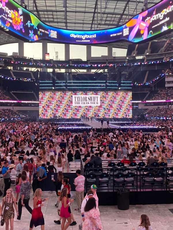 SoFi Stadium, section: 121, row: 2, seat: 13
