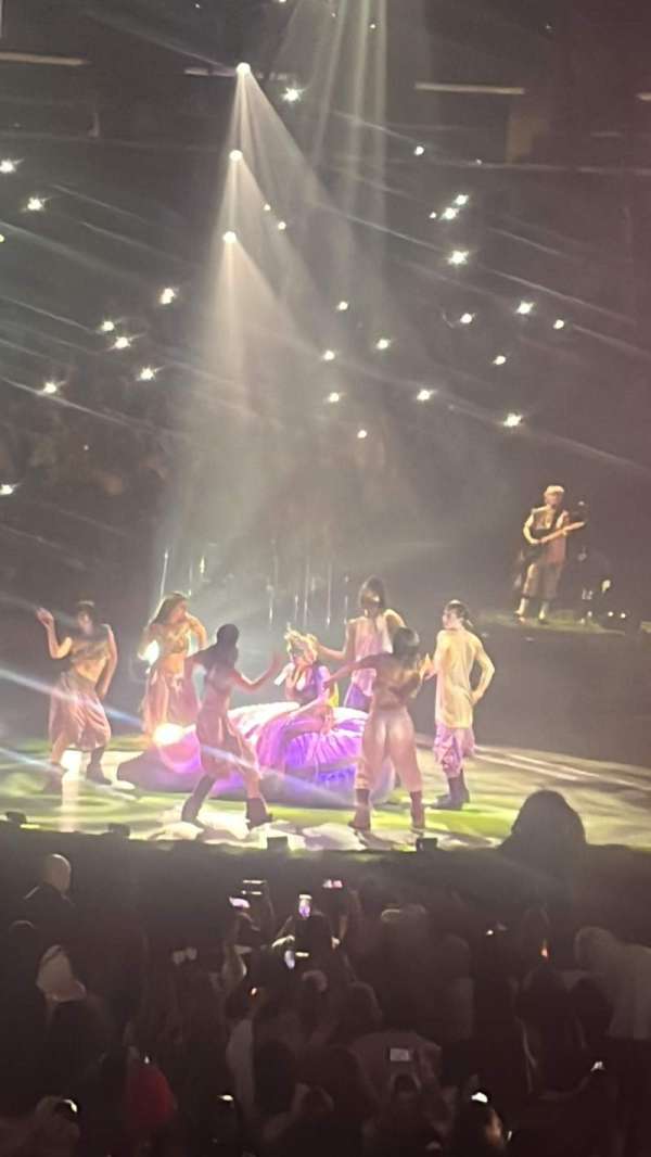Madison Square Garden, section: 107, row: 8, seat: 17