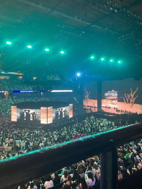 Allstate Arena, section: 211, row: A, seat: 27