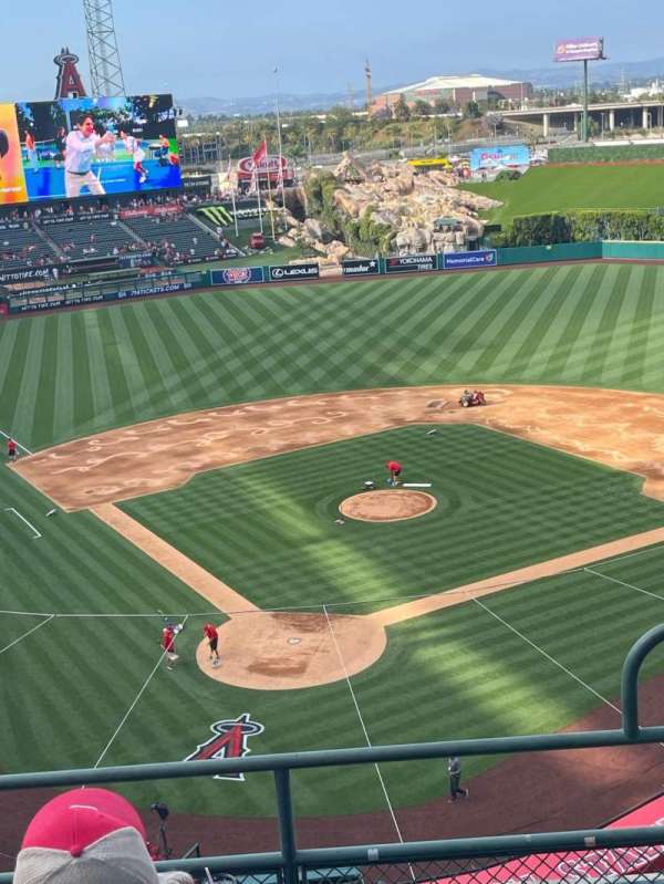 Angel Stadium, section: 420, row: D, seat: 14