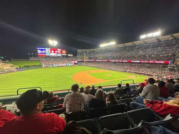 Angel Stadium, section: 314, row: E, seat: 4