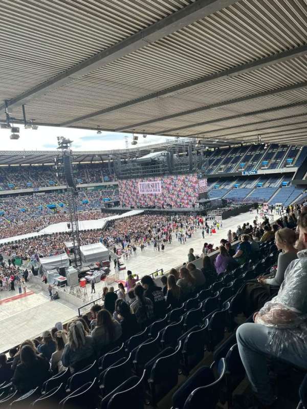 Murrayfield Stadium, section: E14, row: Q, seat: 31
