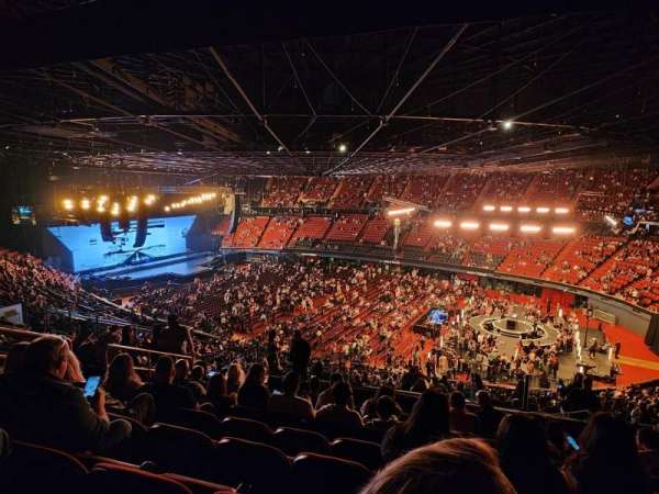 Kia Forum, section: 230, row: 13, seat: 9