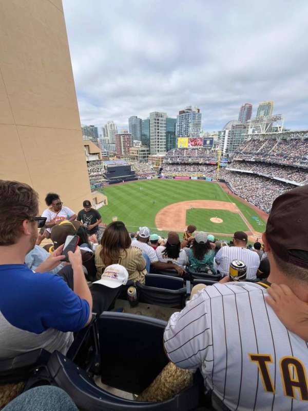 Petco Park, section: 312, row: 25, seat: 20