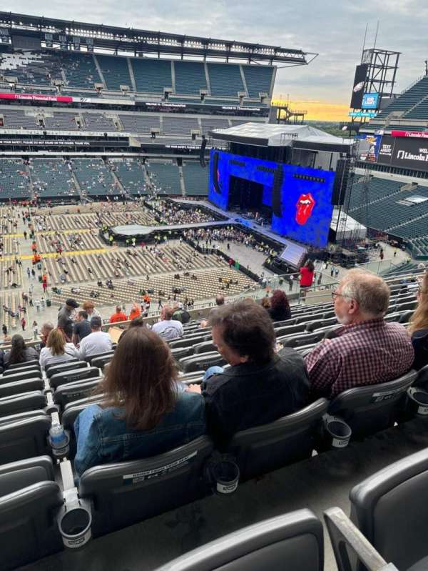 Lincoln Financial Field, section: C21, row: 19, seat: 16