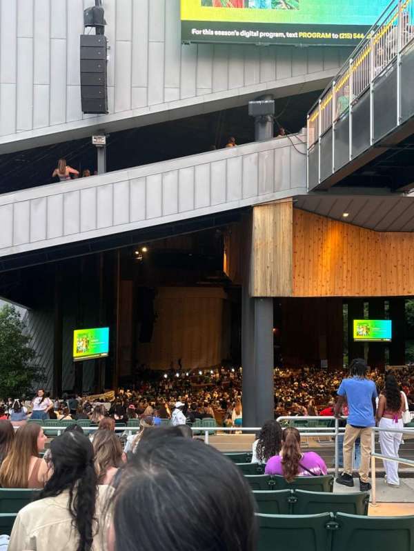 TD Pavilion at the Mann, section: Terrace 100, row: J, seat: 124