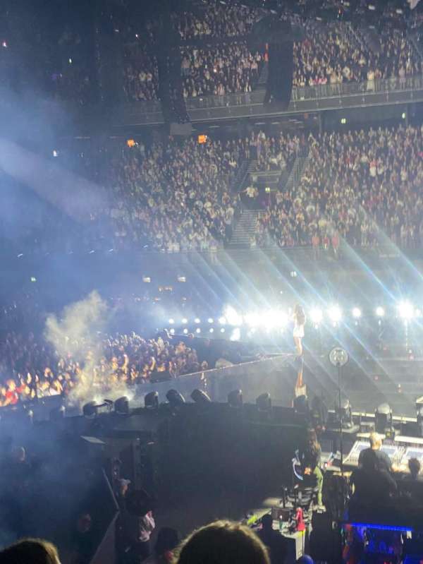 Ziggo Dome, section: 101, row: 5, seat: 12