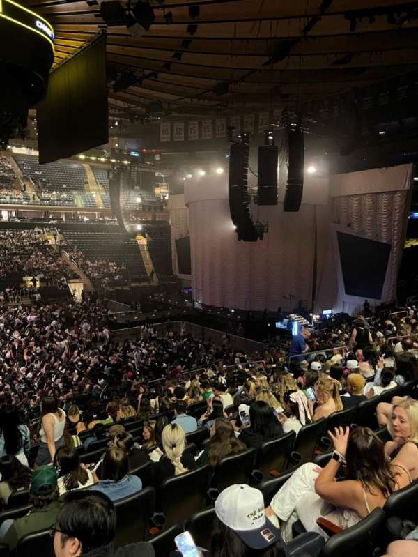Madison Square Garden, section: 107, row: 18, seat: 1