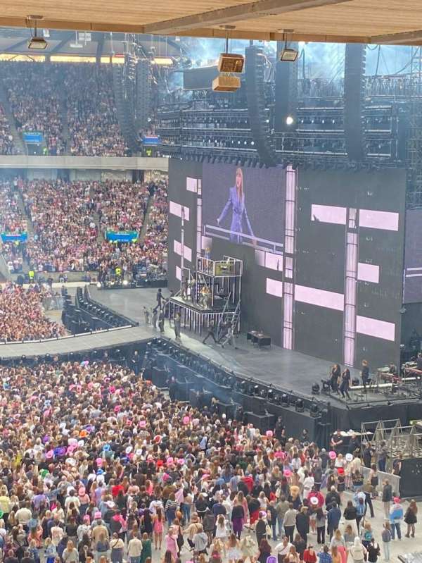 Murrayfield Stadium, section: E8, row: w, seat: 29