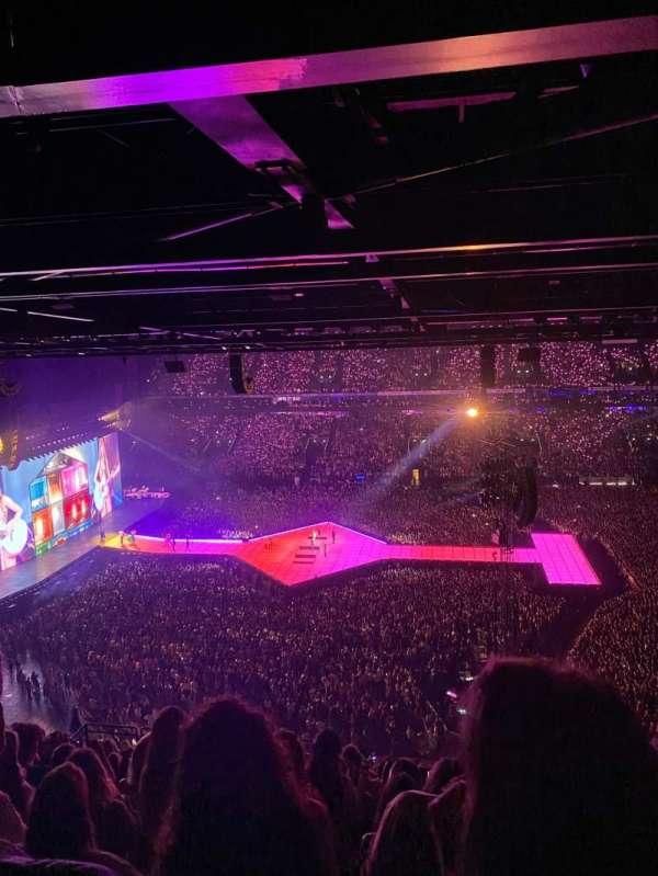 Paris La Défense Arena, section: 404, row: 63, seat: 29