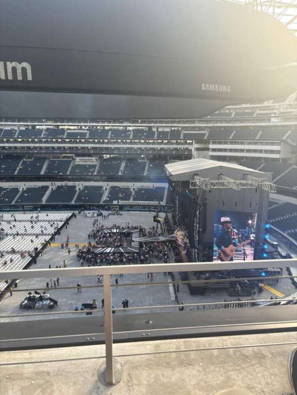 SoFi Stadium, section: 352, row: 1, seat: 13
