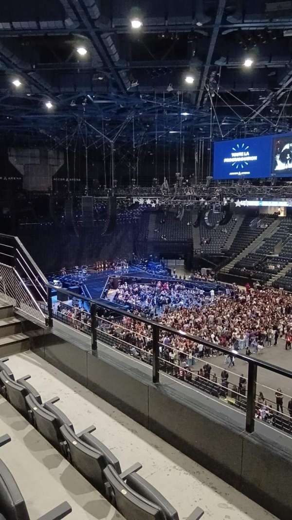Accor Arena, section: Balcon R, row: 83, seat: 4