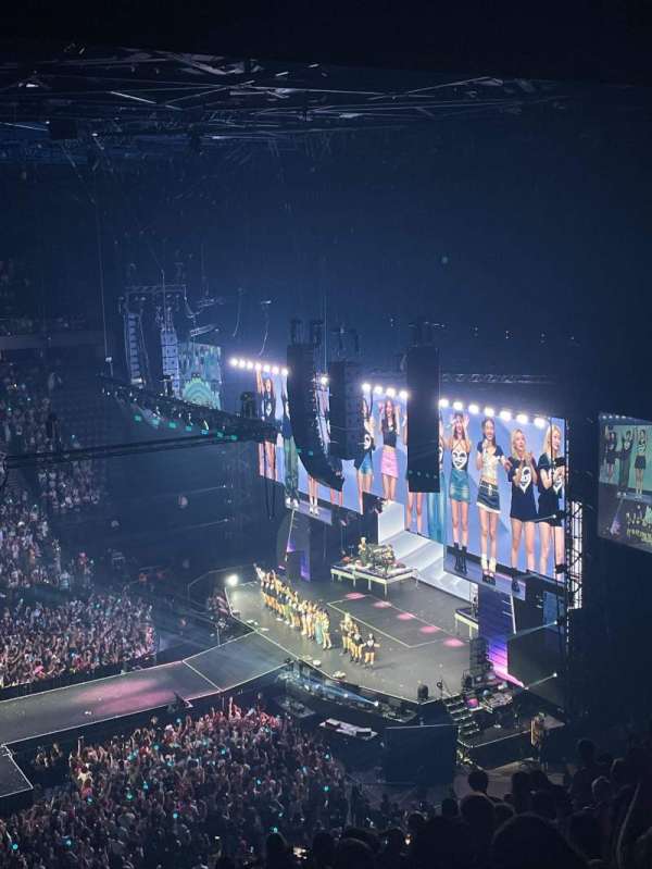 Accor Arena, section: Balcon F, row: 92, seat: 24