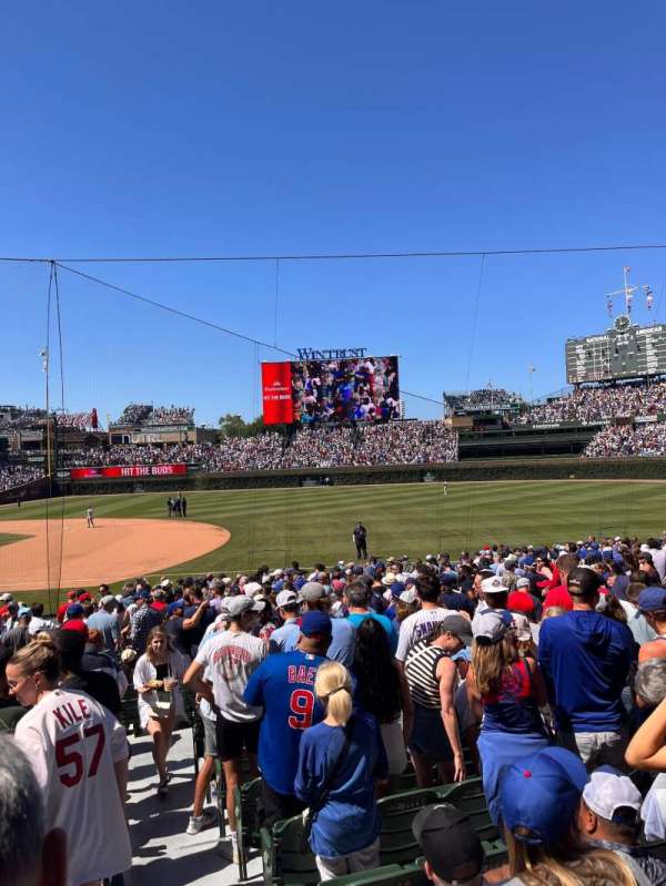 Wrigley Field, section: 126, row: 10, seat: 16