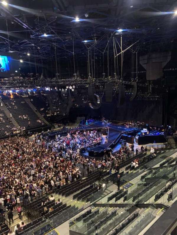 Accor Arena, section: Balcon E, row: 87, seat: 25